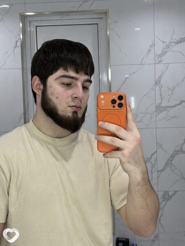 Мансур, 20, Москве — анкета №2956497