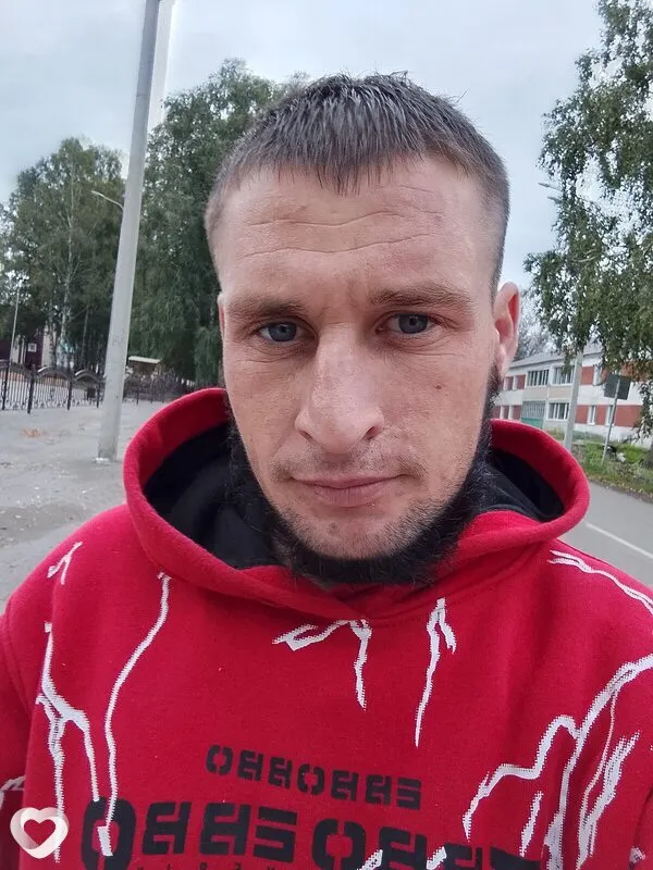 Иван, 27, Змеиногорске — анкета №2956787