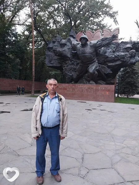 Виталий, 53, Бийске — анкета №2957605