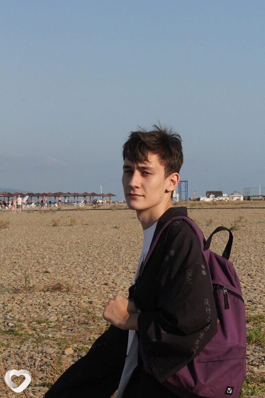 Денис, 22, Анапе — анкета №2957459