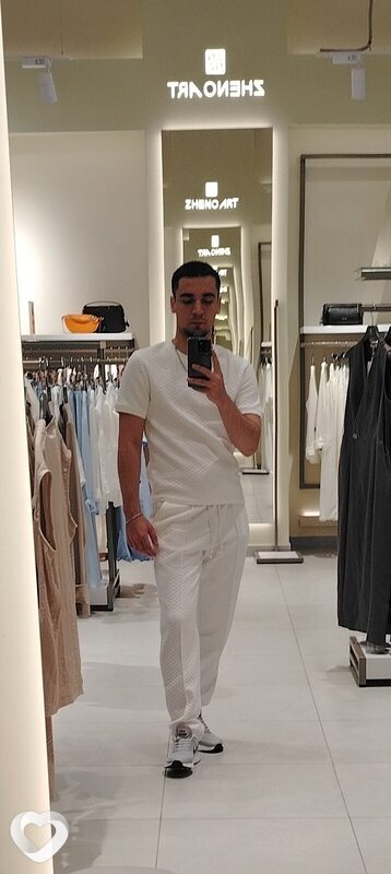 Юрий, 28, Нижневартовске — анкета №2957871