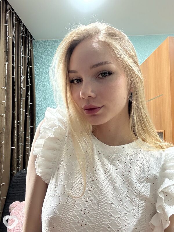 Оля, 18, Красноярске — анкета №2958430