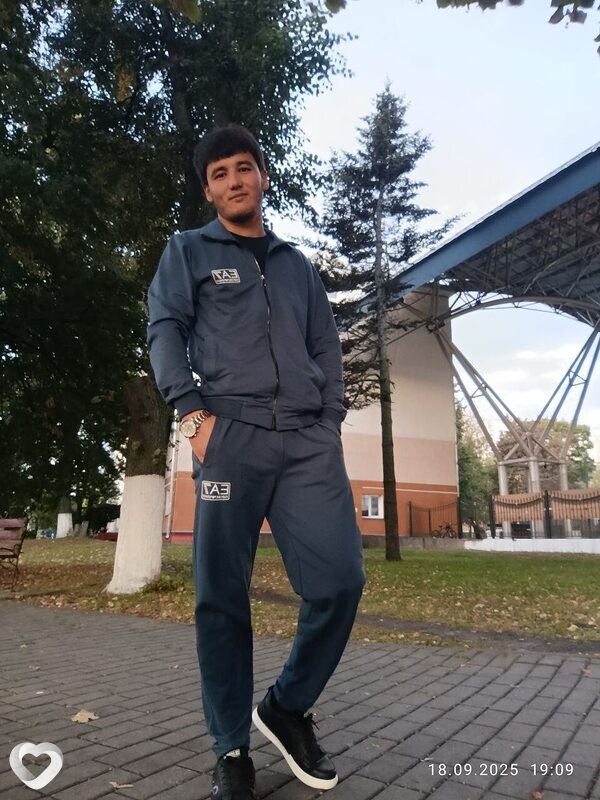 Денис, 23, Гомеле — анкета №2960476