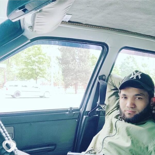 Акмал, 26, Москве — анкета №2960662