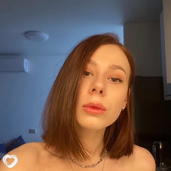 Полина, 23, Омске — анкета №2961744