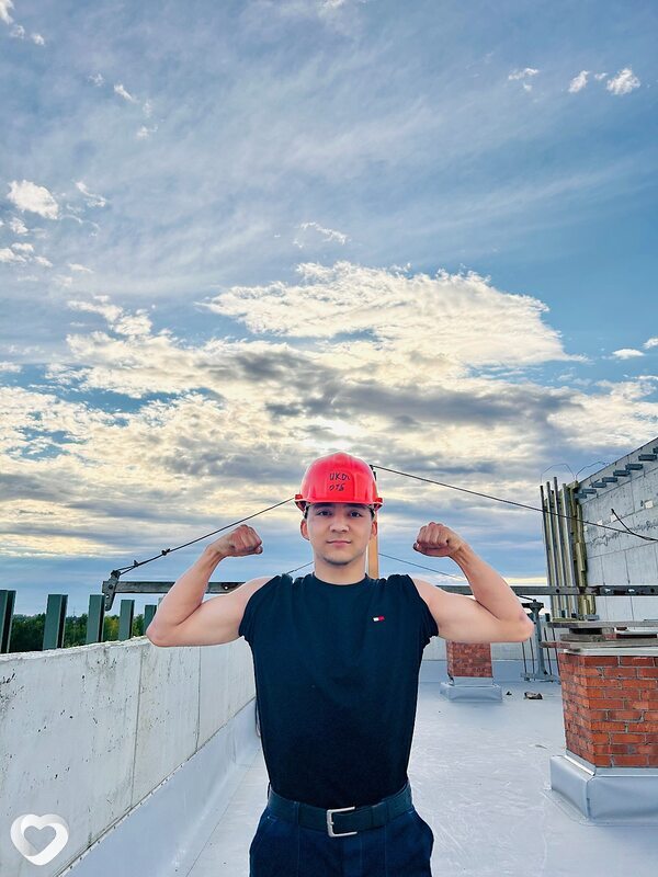 Алишер, 21, Новосибирске — анкета №2962350