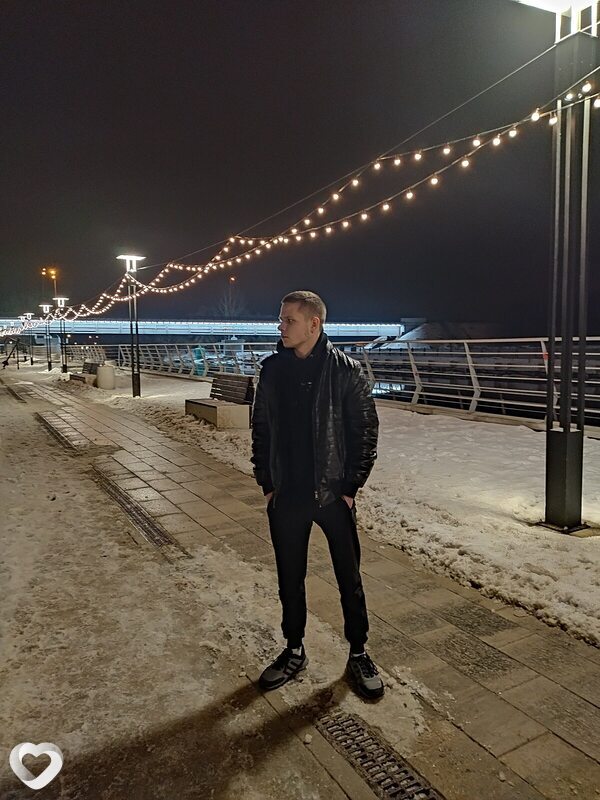 Дмитрий, 21, Батайске — анкета №2962464