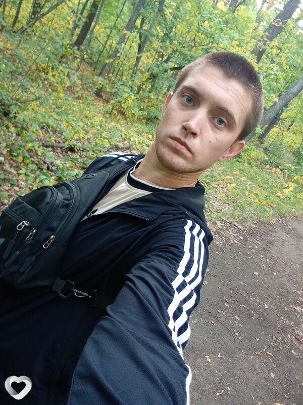 Женек, 27, Саратове — анкета №2962894