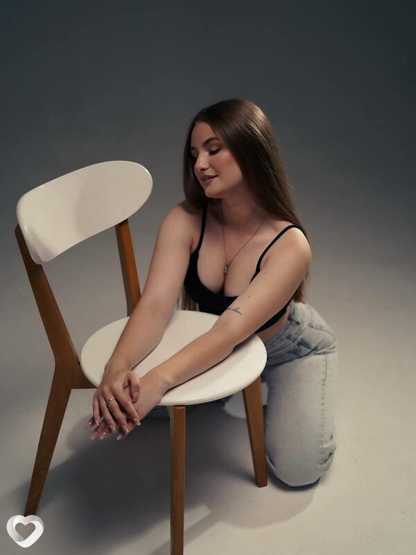Алена, 20, Киеве — анкета №2962551