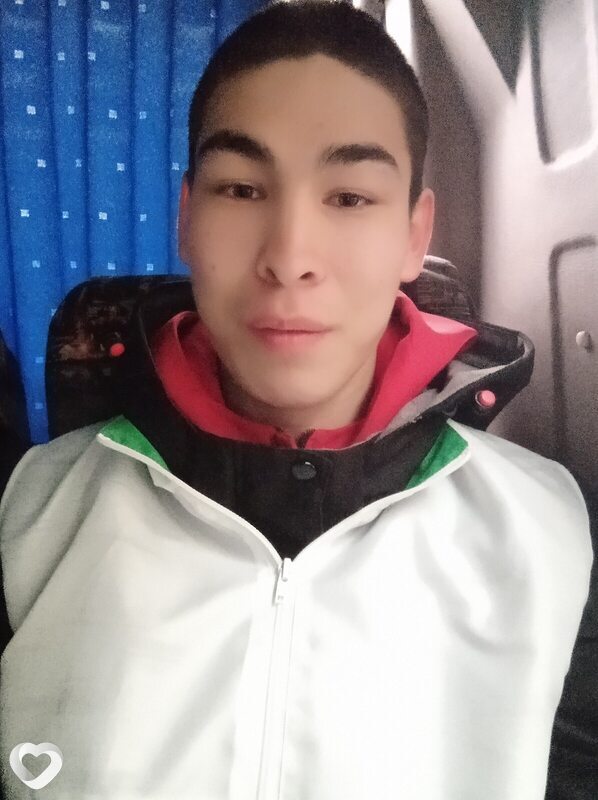 Марк, 21, Абакане — анкета №2963724