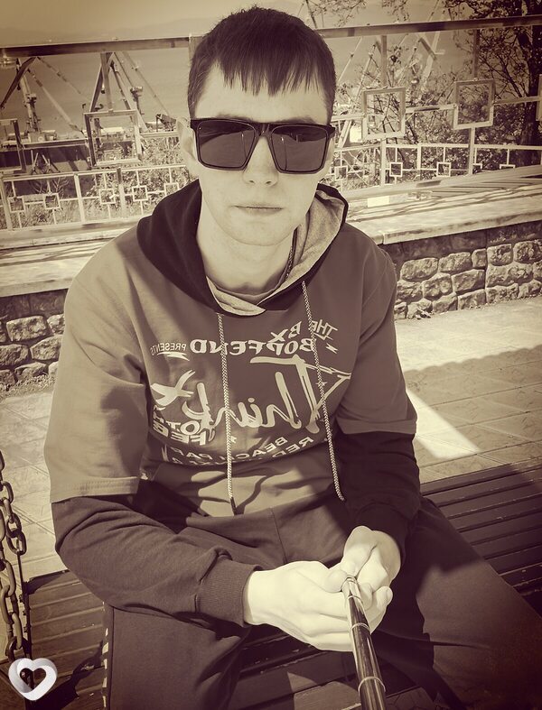 Александр, 27, Фокине — анкета №2963880