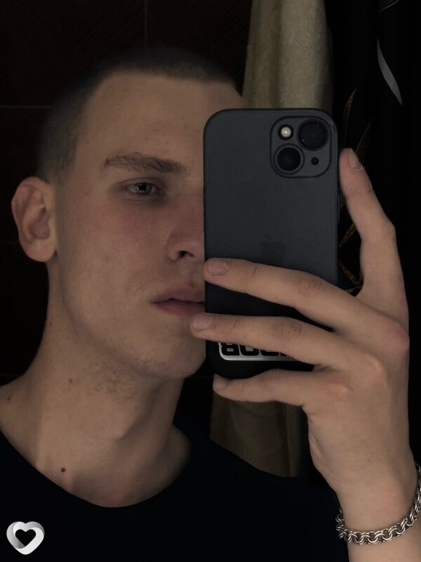 Алексей, 21, Камышлове — анкета №2963817
