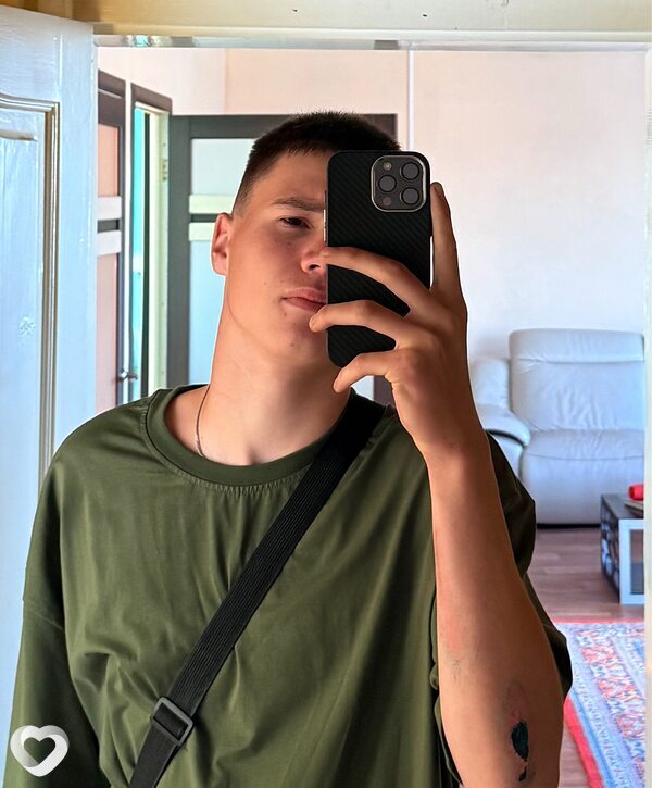 Ilya, 18, Иркутске — анкета №2965638
