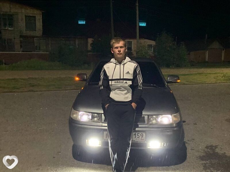 Кирилл, 19, Перми — анкета №2965655