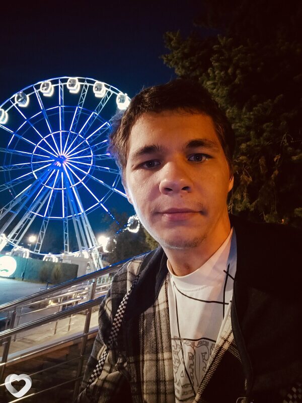 Илья, 22, Великих Луках — анкета №2965829