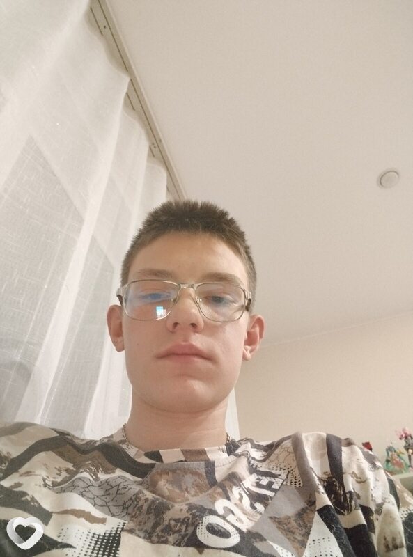 Артём, 20, Владимире — анкета №2966399