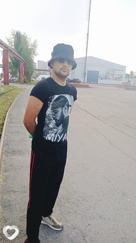 Бекзод, 26, Тюмени — анкета №2966531