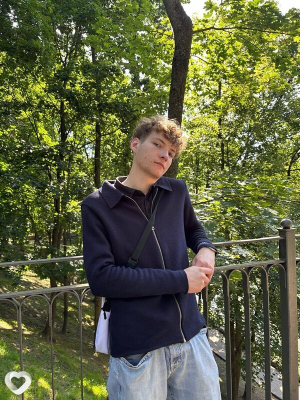 Артемий, 20, Минске — анкета №2966545