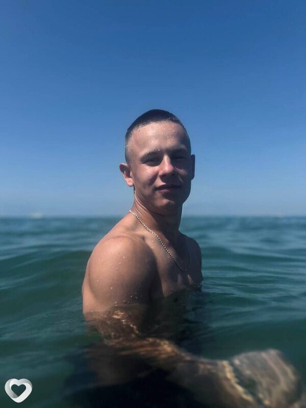 Максим, 19, Глазове — анкета №2966816