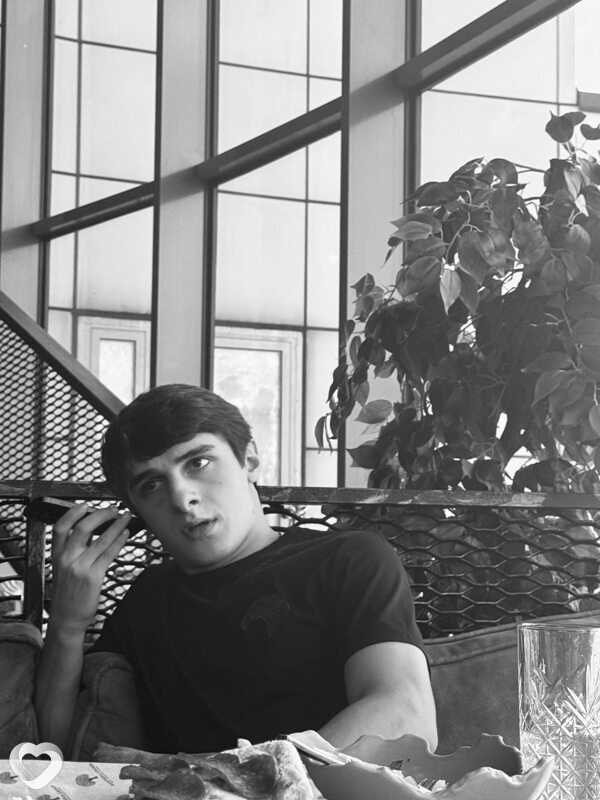 Rob, 21, Москве — анкета №2967124