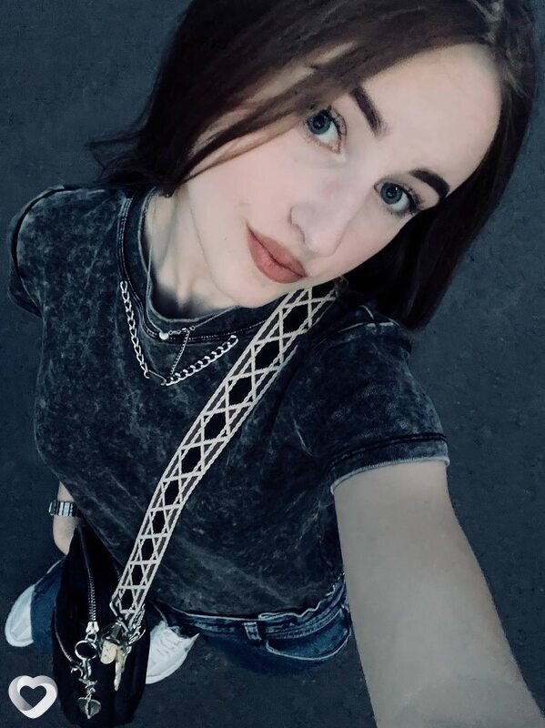 Анна, 19, Ростове-на-Дону — анкета №2966979