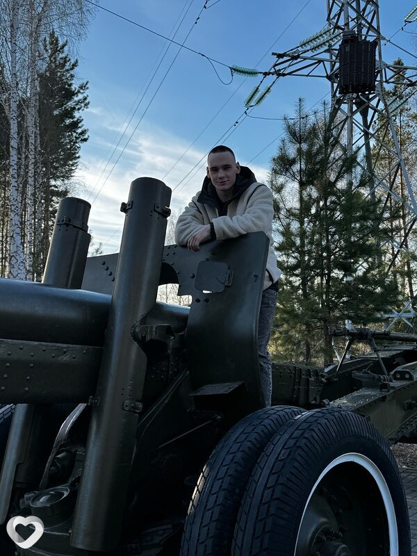 Эдик, 18, Томске — анкета №2967471