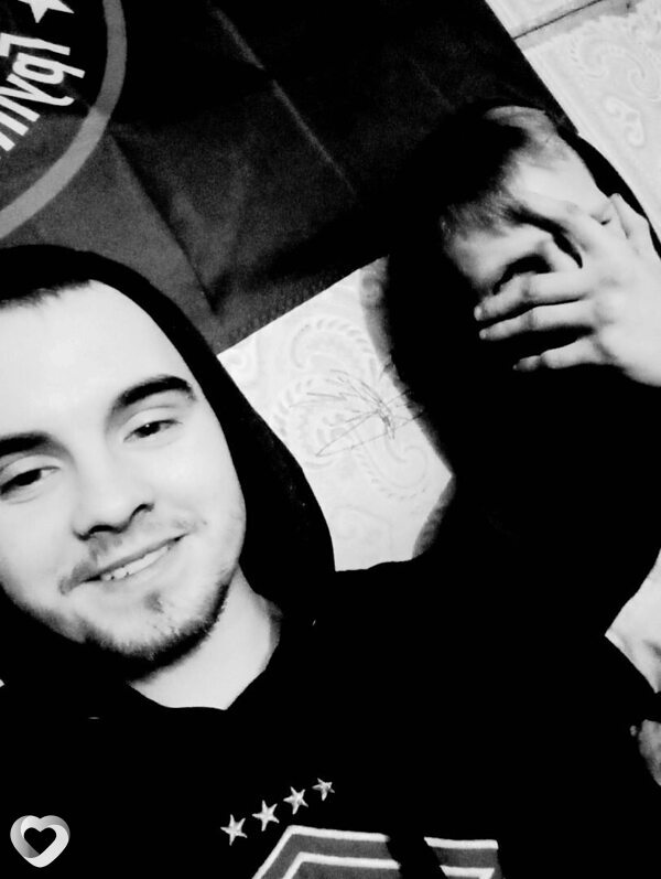 Илья, 21, Твери — анкета №2968264