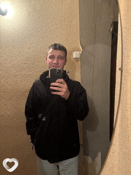 Роман, 21, Жодине — анкета №2968386