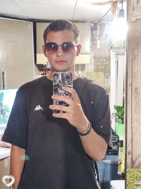 Дмитрий, 20, Барнауле — анкета №2969922