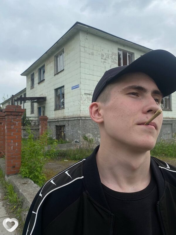 Максим, 20, Екатеринбурге — анкета №2970427