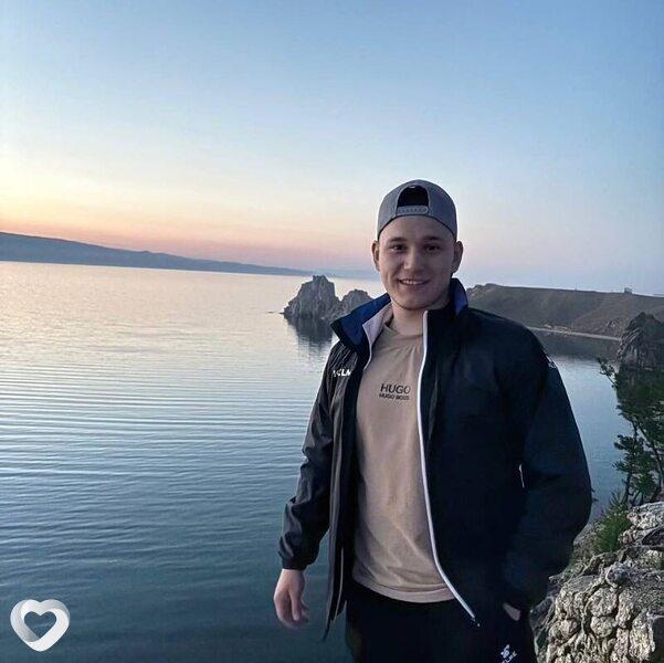 Александр, 22, Кемерове — анкета №2970535