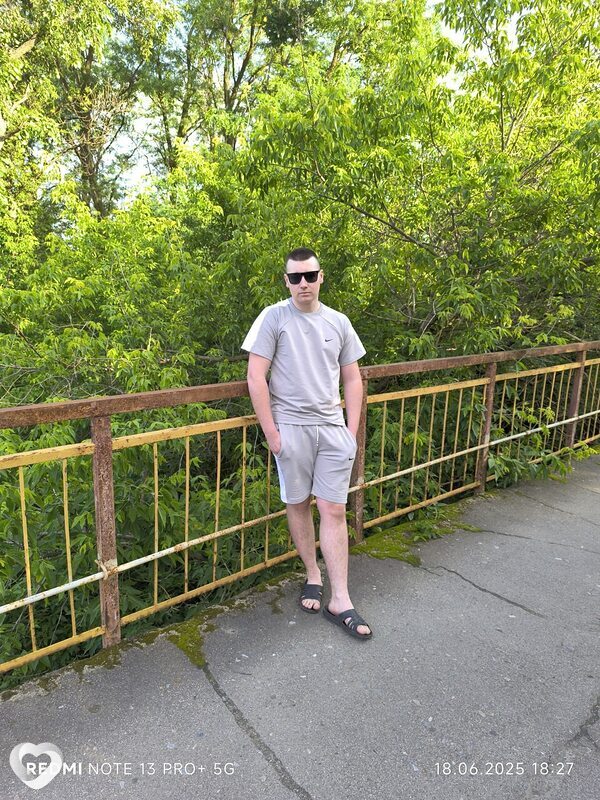 Дима, 21, Горловке — анкета №2970848