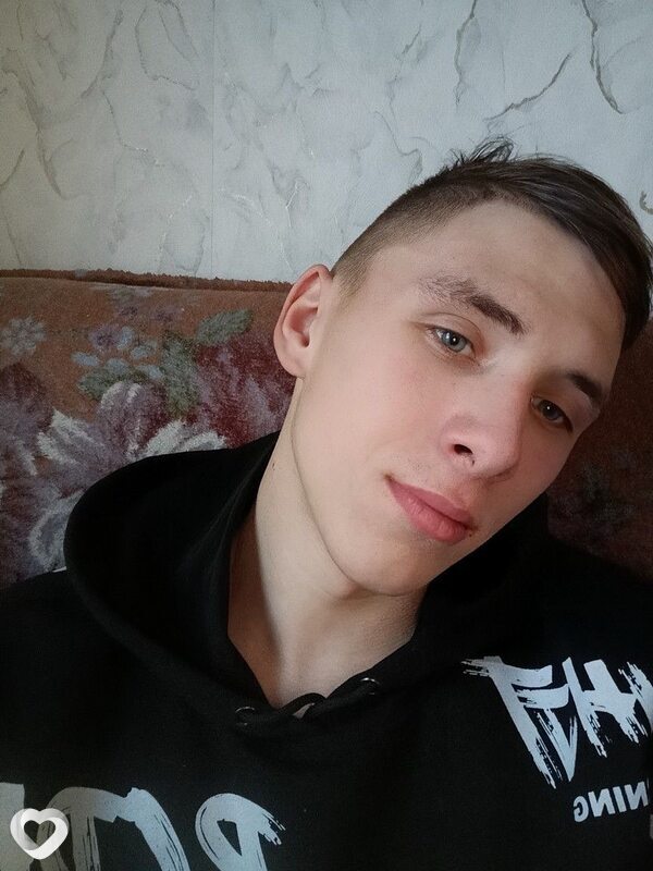 Денис, 21, Волгограде — анкета №2971114