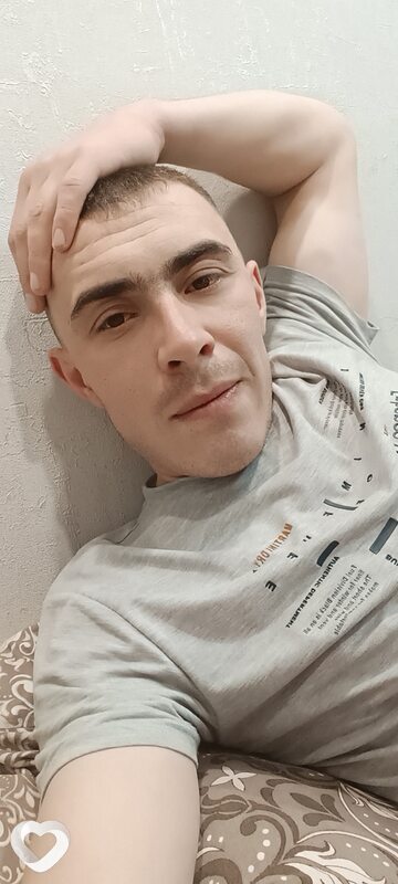 Евгений, 30, Петропавловске-Камчатском — анкета №2971425