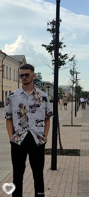 Антон, 20, Москве — анкета №2971802