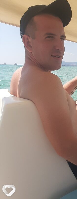 Александр, 31, Карпинске — анкета №2972026