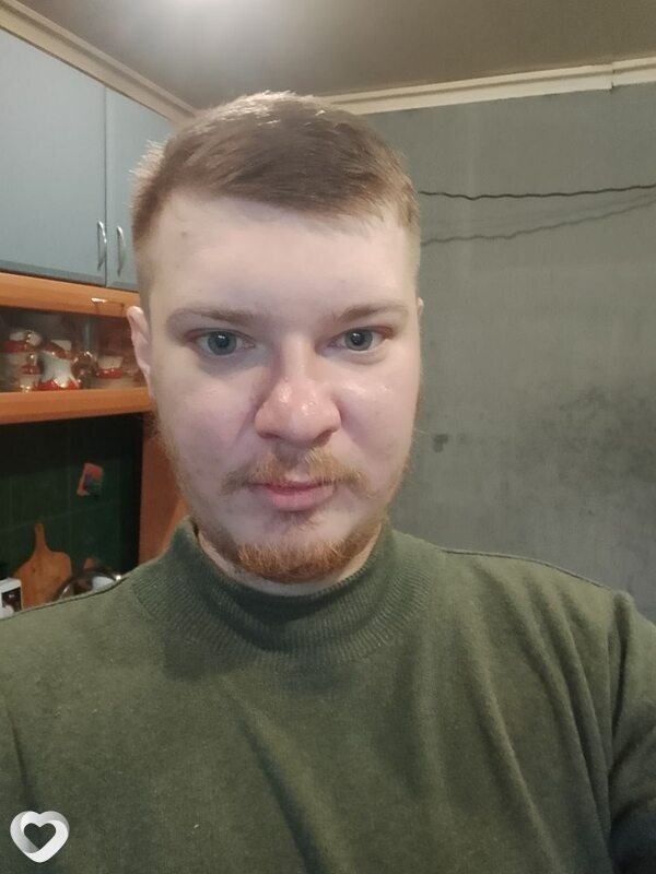 Кирилл, 30, Енакиеве — анкета №2972206