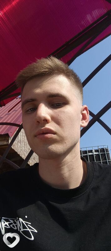 Илья, 19, Нижнем Новгороде — анкета №2973202
