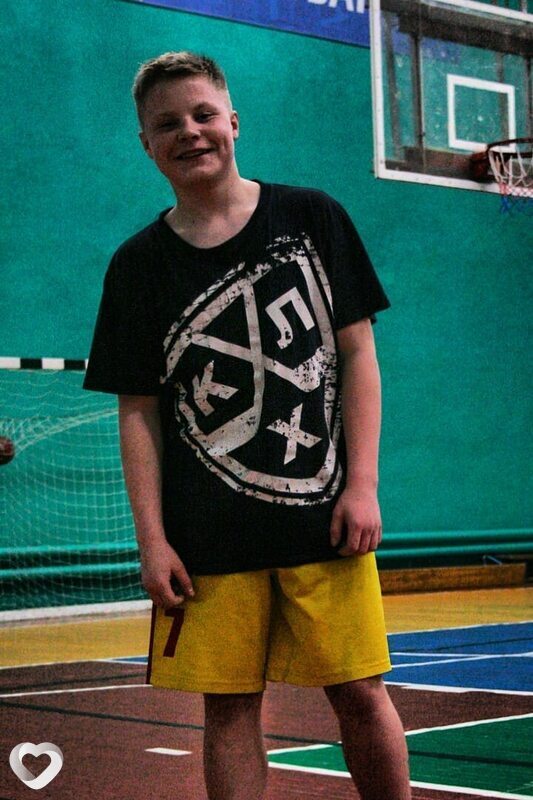 Даня, 18, Екатеринбурге — анкета №2973248