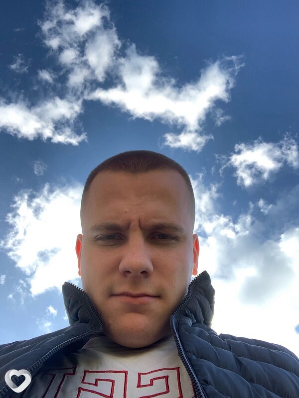 Артем, 22, Красноярске — анкета №2973717