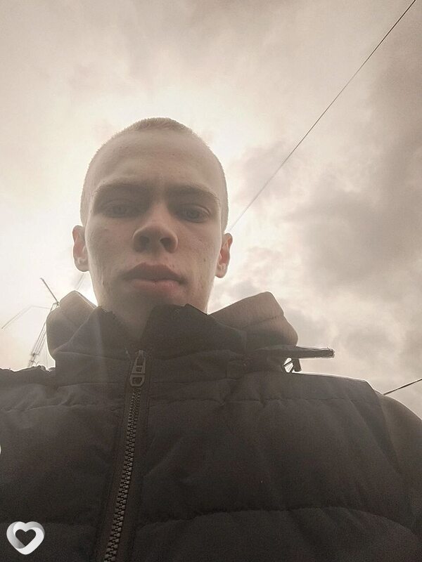 Юра, 20, Омске — анкета №2974280