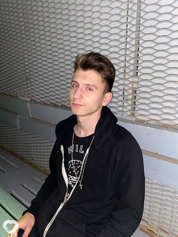 Максим, 24, Саратове — анкета №2974337