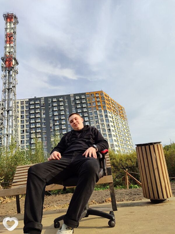 Михаил, 20, Москве — анкета №2974882