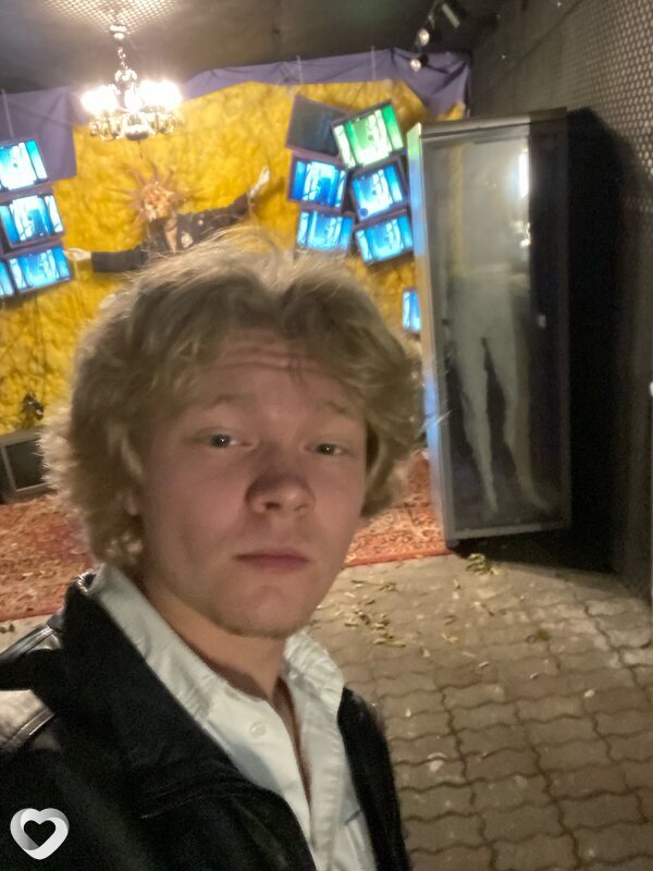 Макс, 19, Екатеринбурге — анкета №2974774