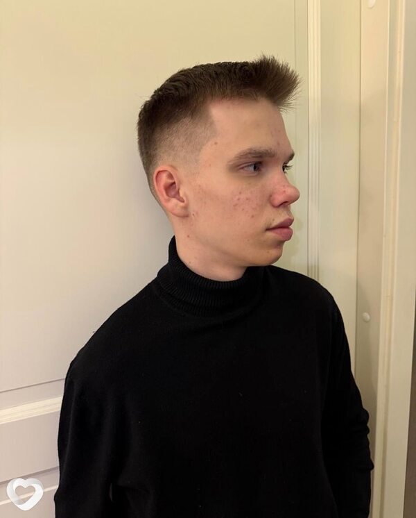 Михаил, 20, Петрозаводске — анкета №2974978