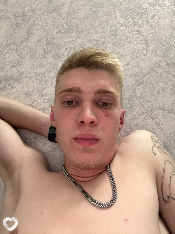 Артём, 22, Химках — анкета №2975159