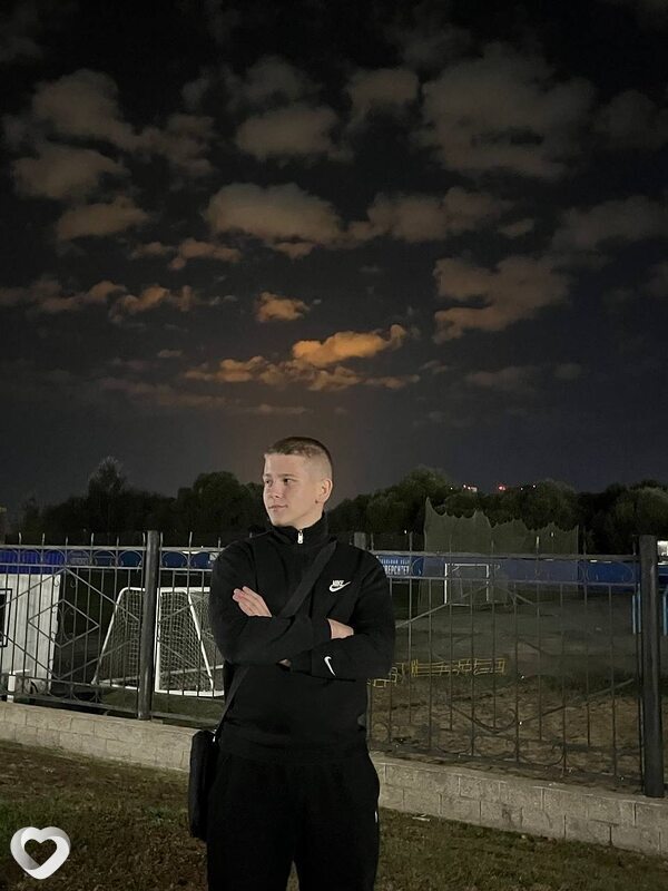 Вадим, 20, Ульяновске — анкета №2975342