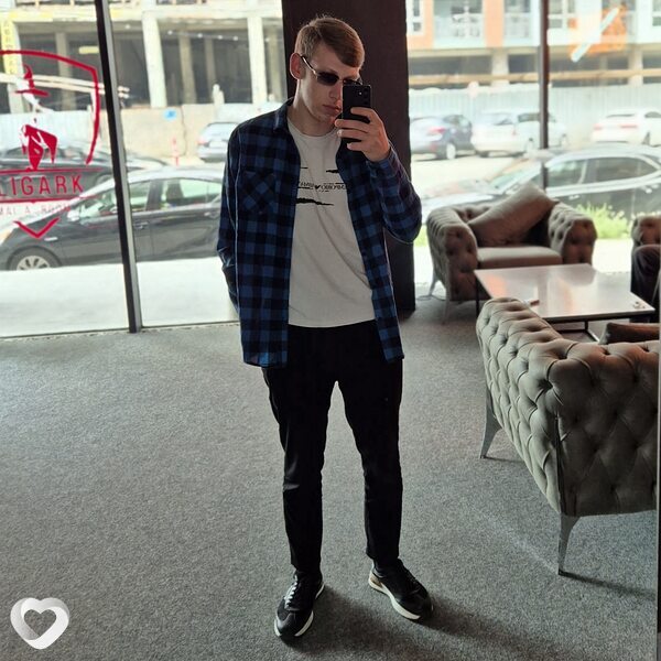 Luka, 22, Тбилиси — анкета №2975657