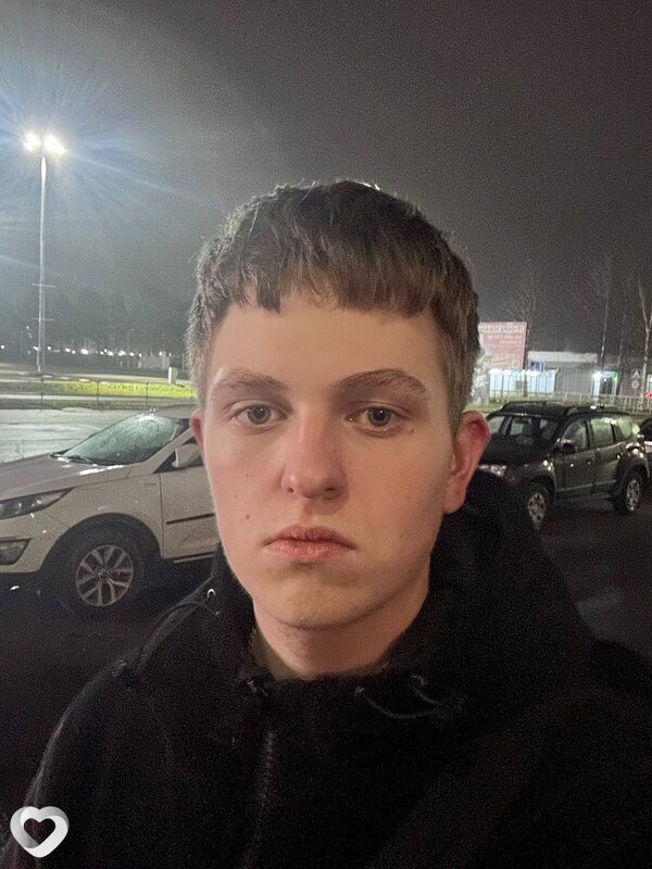 Даня, 18, Санкт-Петербурге — анкета №2976636