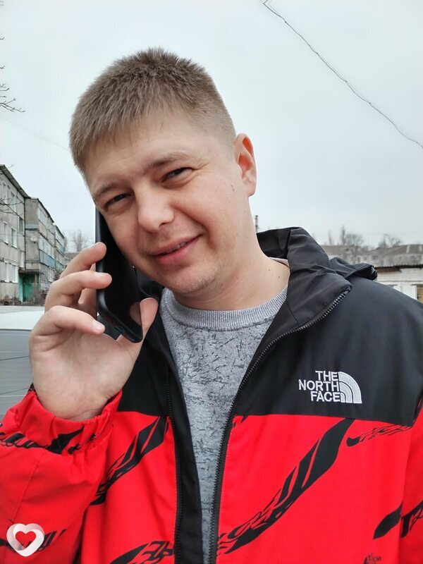 Глеб, 20, Ровеньках — анкета №2976229